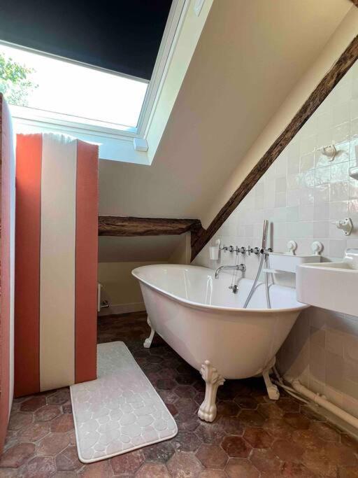 Suite Versailles Quartier Saint-Louis 6 Personnes Exterior photo